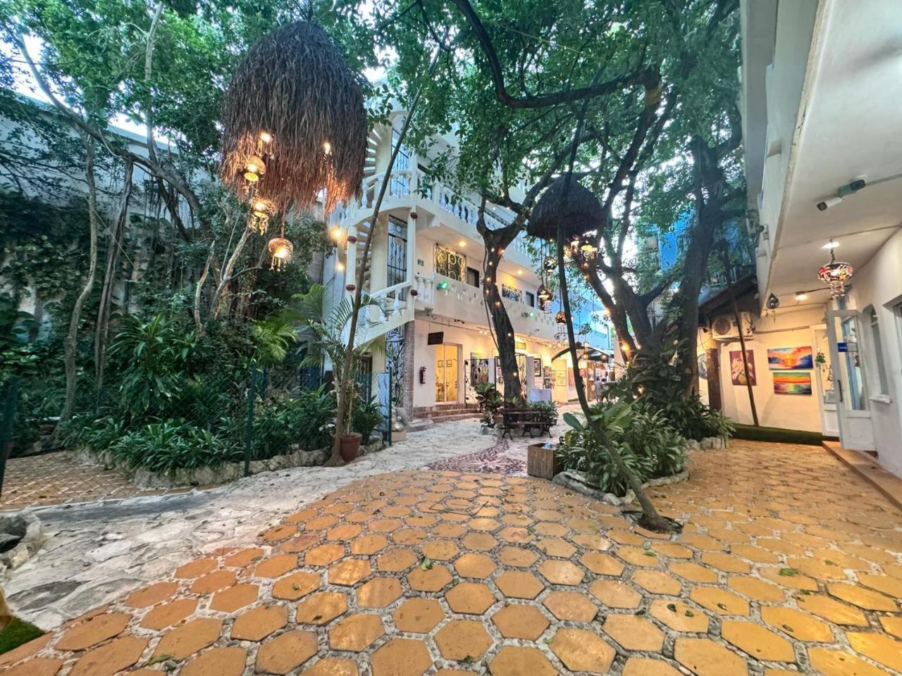 Hotel Ha Garden Gallery - 5Th Avenue Плая дел Кармен Екстериор снимка
