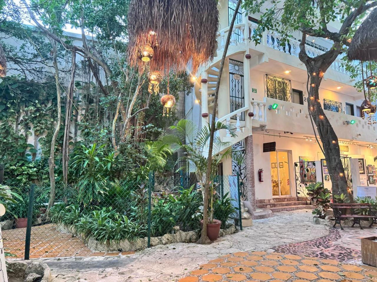 Hotel Ha Garden Gallery - 5Th Avenue Плая дел Кармен Екстериор снимка